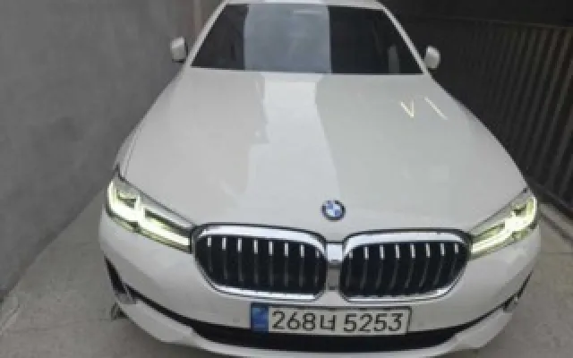 5시리즈 (G30) 520i 럭셔리 BMW 2022/10 47,285km